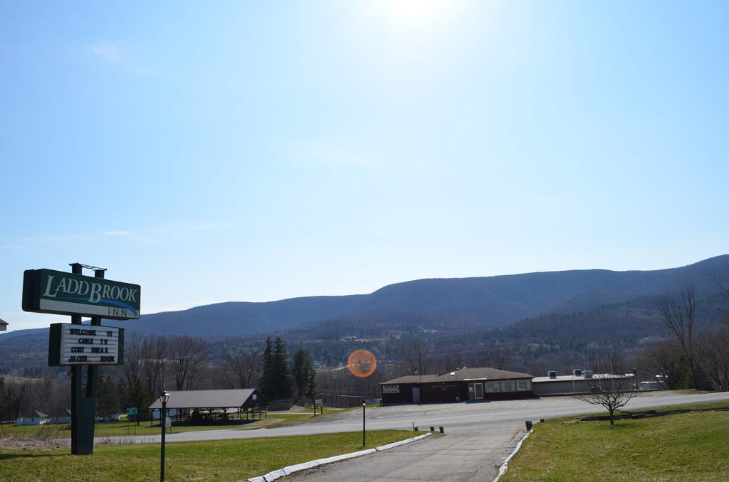 Ladd Brook Inn Pownal Zewnętrze zdjęcie