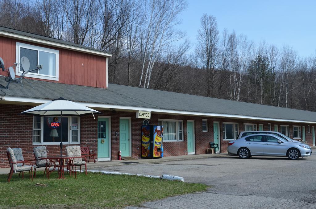 Ladd Brook Inn Pownal Zewnętrze zdjęcie